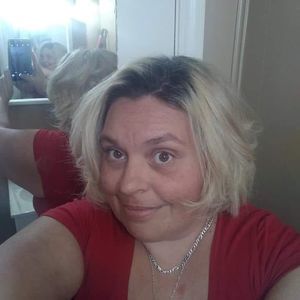 Meet your Posher, Tonya